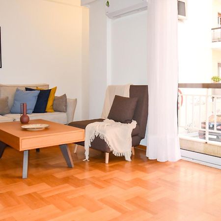 Spacious Modern Apartment In Pagkrati Афины Экстерьер фото