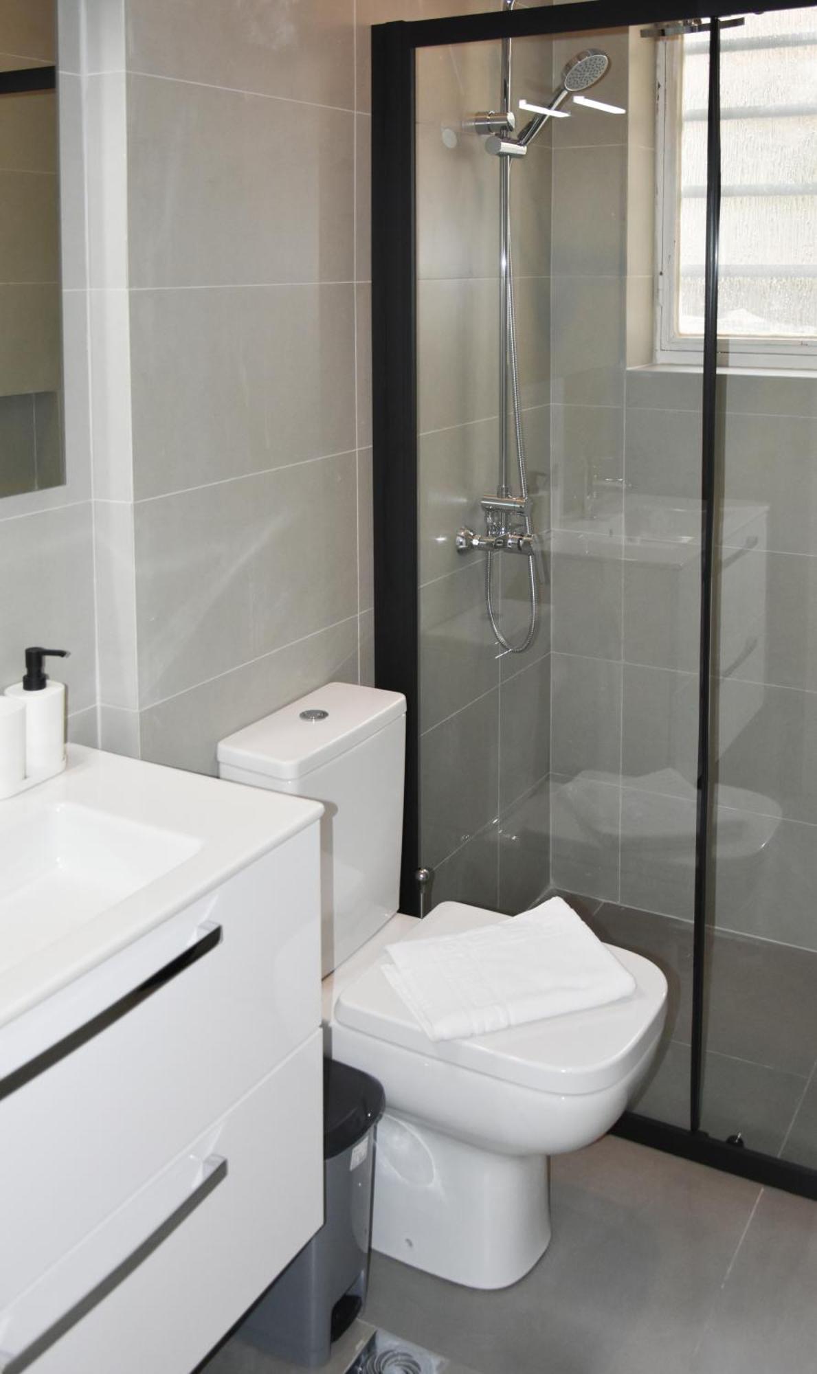 Spacious Modern Apartment In Pagkrati Афины Экстерьер фото