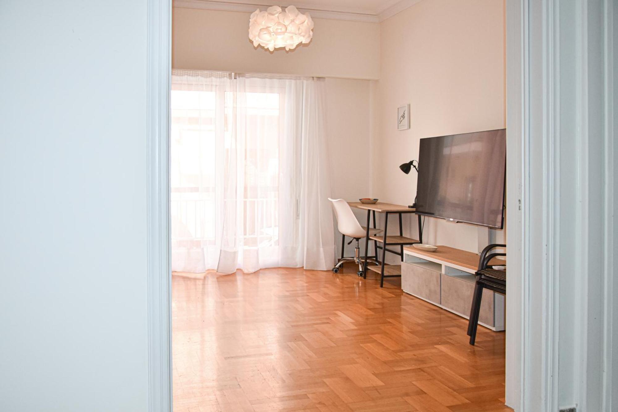 Spacious Modern Apartment In Pagkrati Афины Экстерьер фото